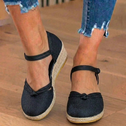 Chic Orthopedic Sandals with Unique Design