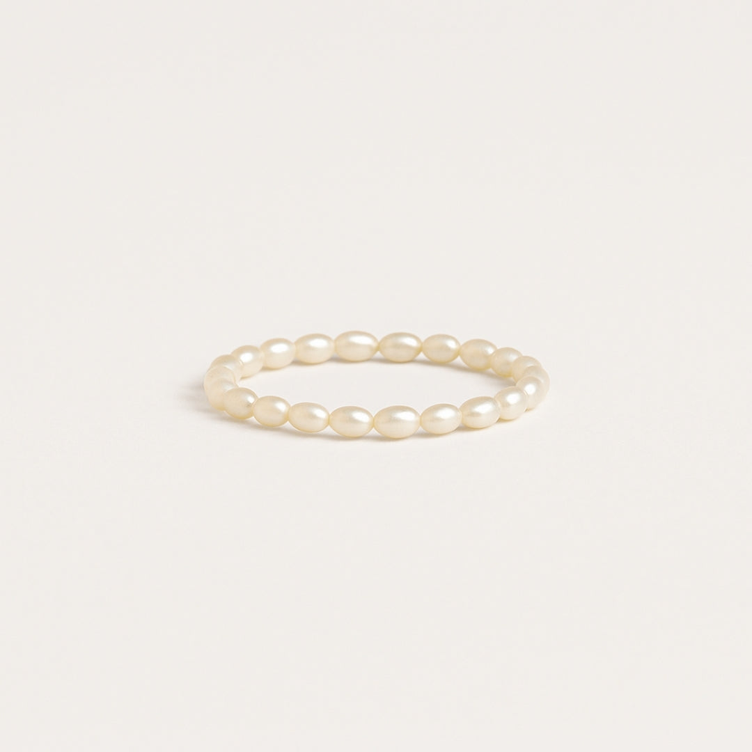 Czarujący Perłowy Pierścionek na każdą okazję