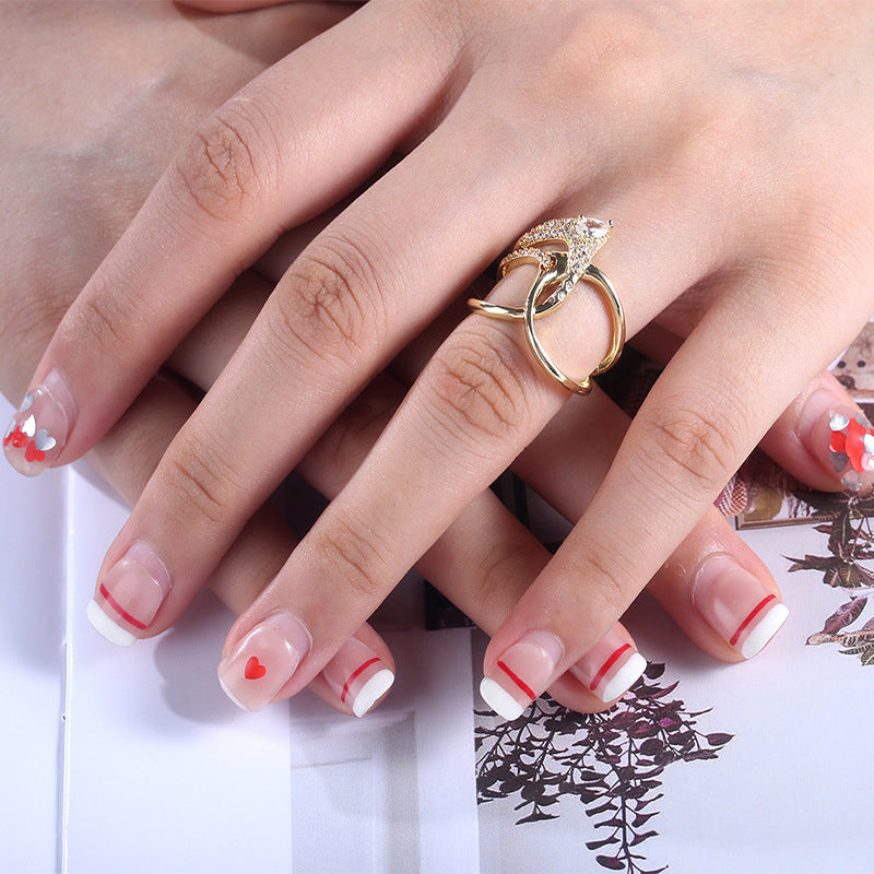 Czarujący Pierścionek na każdą okazję