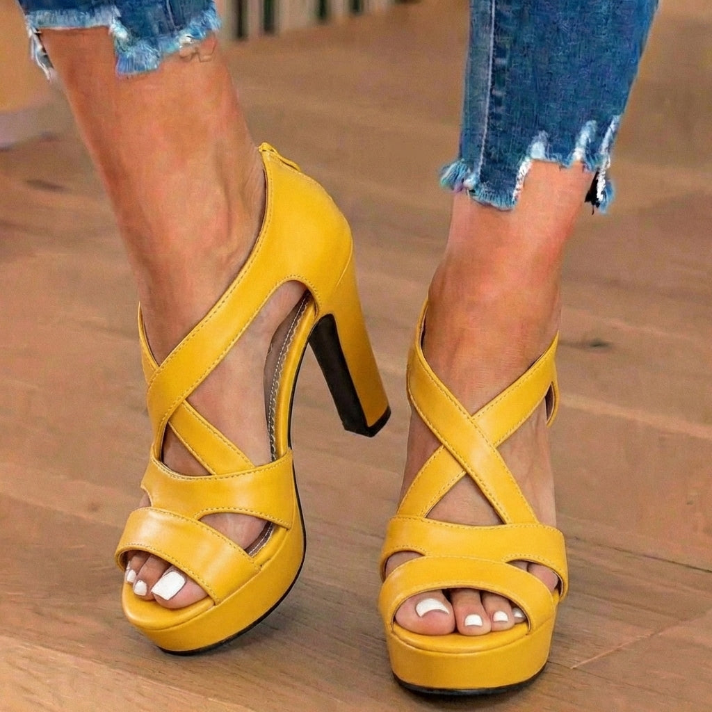 Chic Orthopedic Sandals with Unique Design