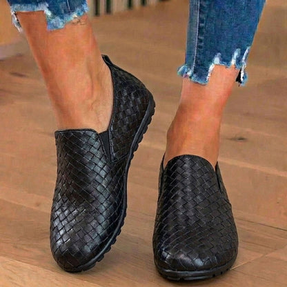 Classic Orthopedic Sneakers with Timeless Style