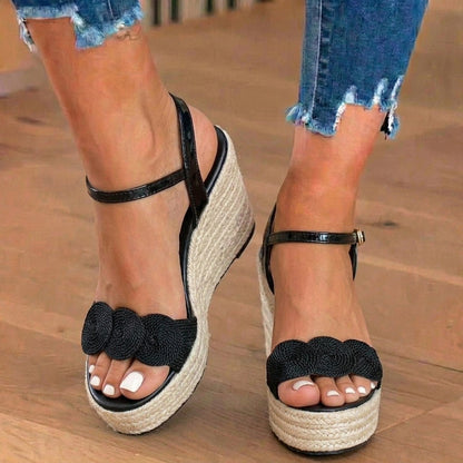 Graceful Orthopedic Sandals for Modern Look