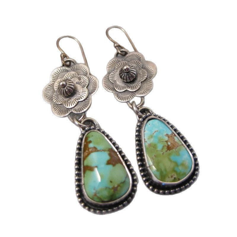 Czarujący Kolczyk na każdą okazję