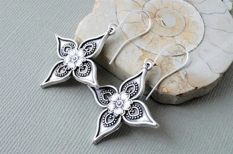 Czarujący Kolczyk na każdą okazję