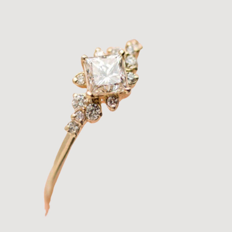 Oszałamiający Pierścionek na co dzień