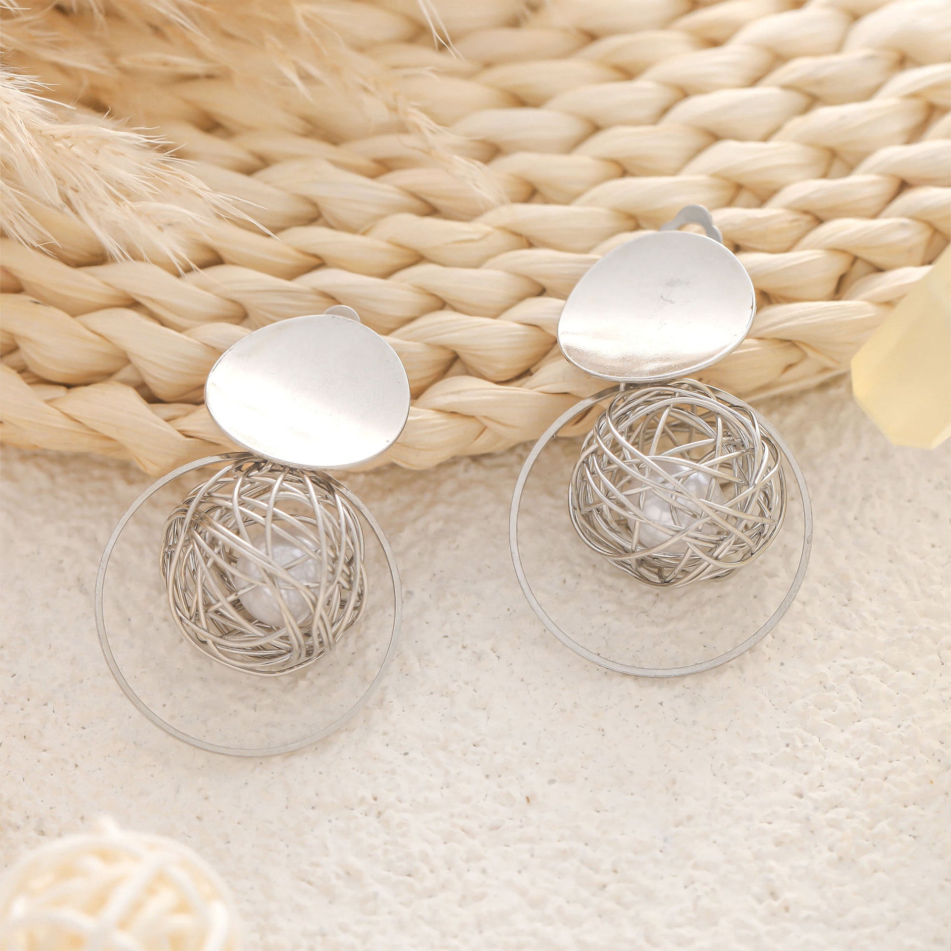 Czarujący Perłowy Kolczyk na każdą okazję