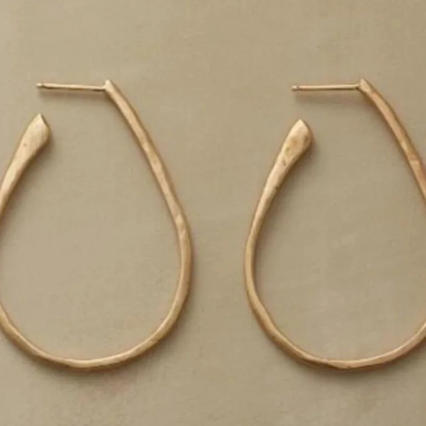 Czarujący Kolczyk na każdą okazję