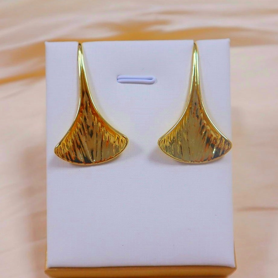 Czarujący Kolczyk na każdą okazję