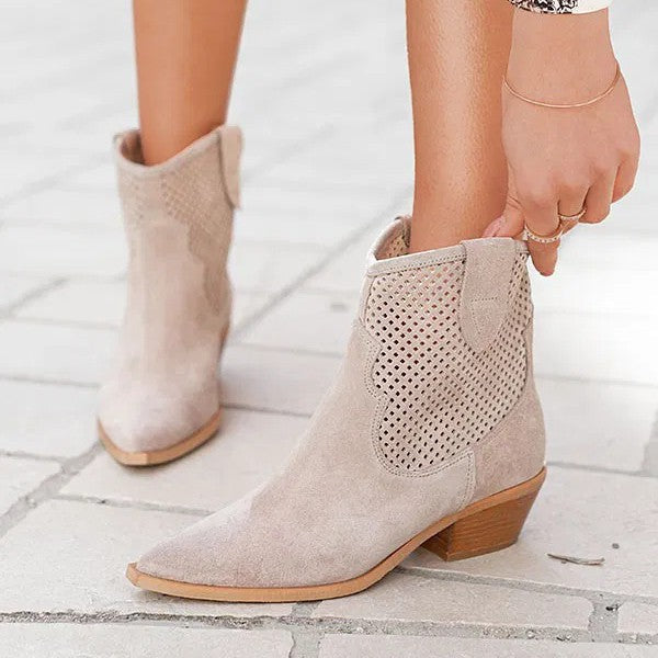 Gracefully Styled Boots for Any Occasion