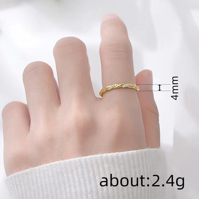 Czarujący Pierścionek na każdą okazję