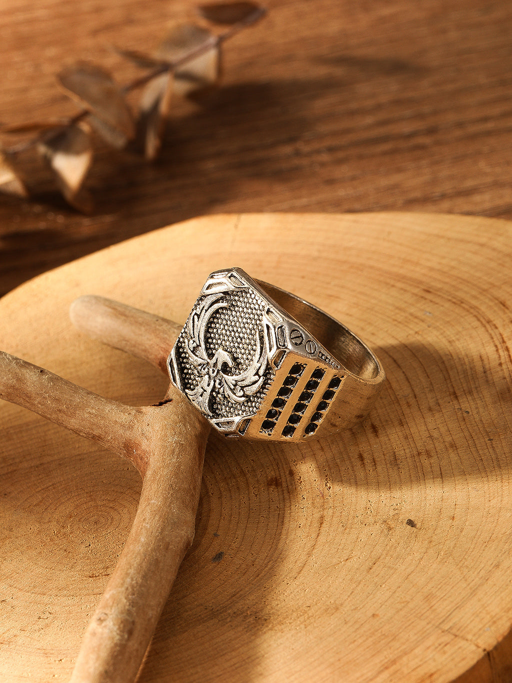 Czarujący Pierścionek na każdą okazję