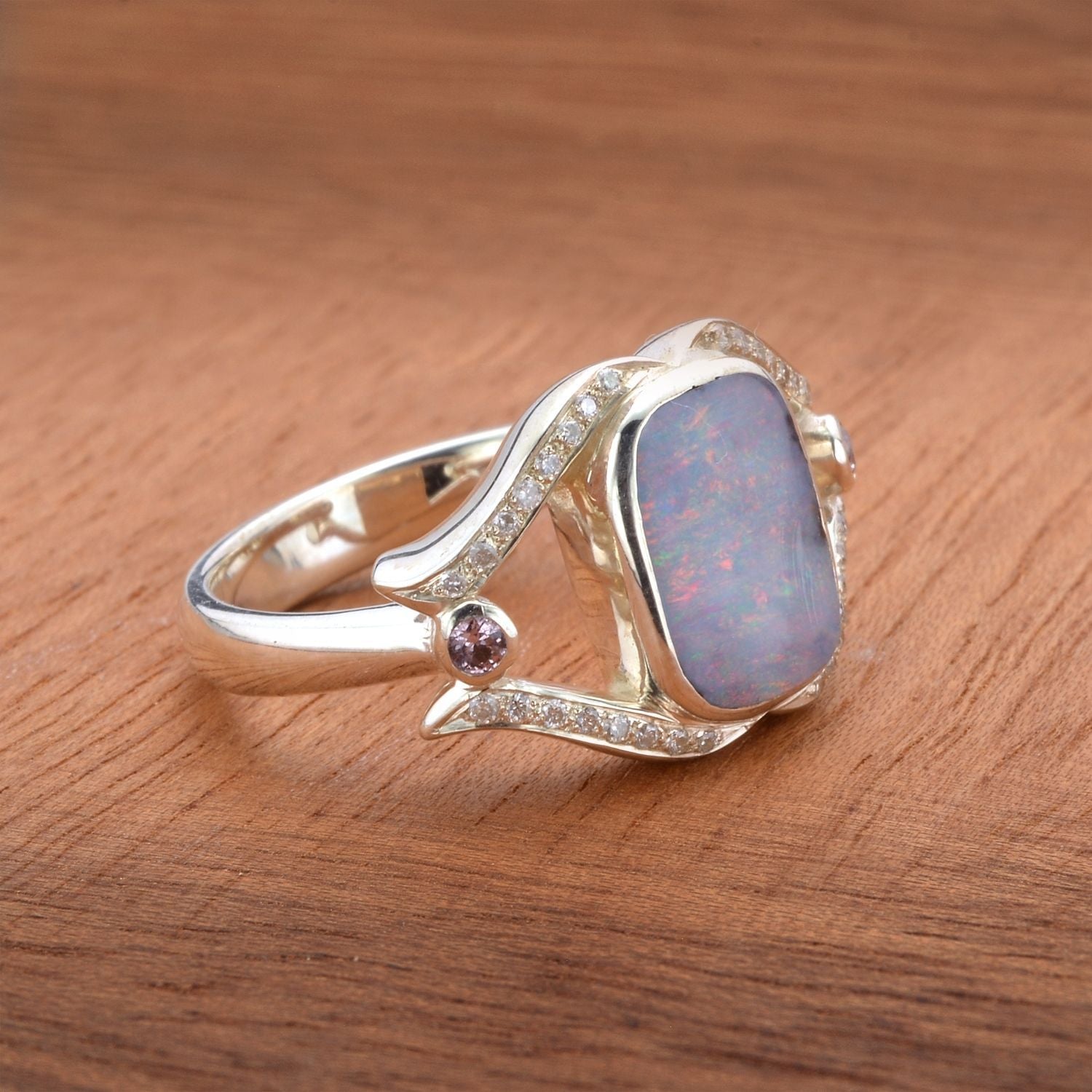 Czarujący Pierścionek na każdą okazję