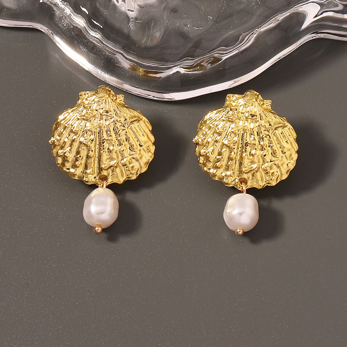 Czarujący Perłowy Kolczyk na każdą okazję