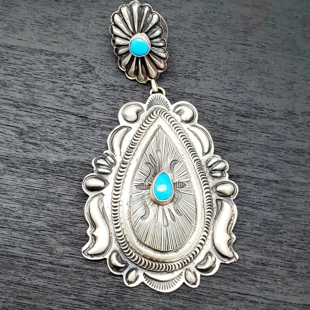 Czarujący Kolczyk na każdą okazję