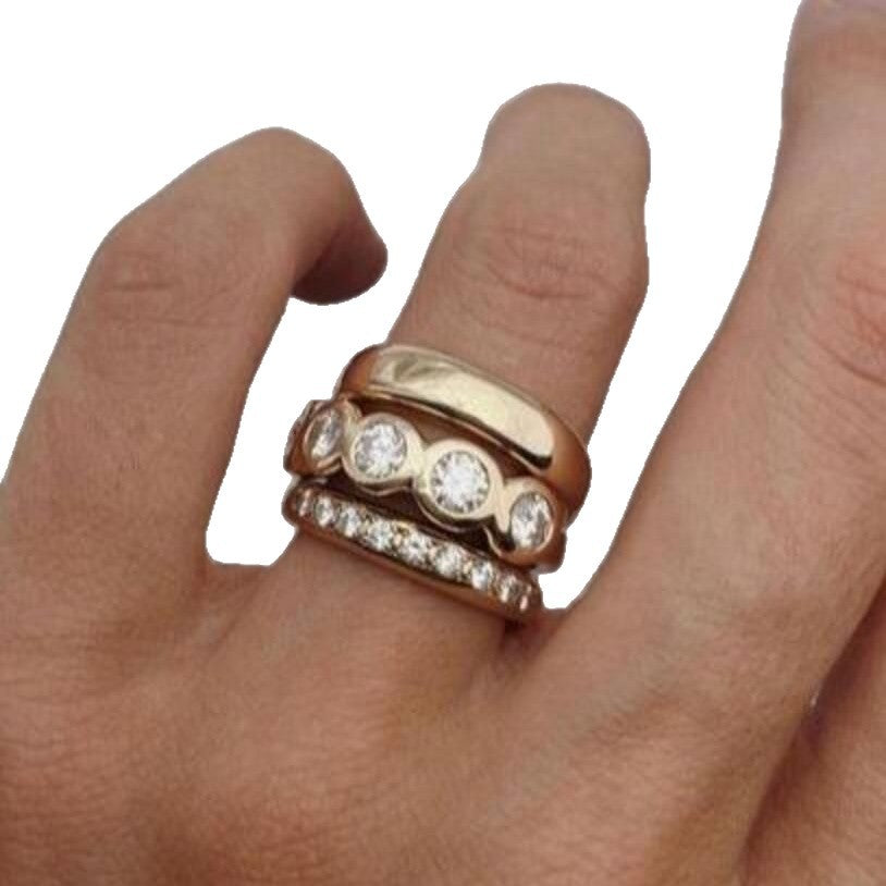 Klasyczny Komplet z ponadczasowym urokiem