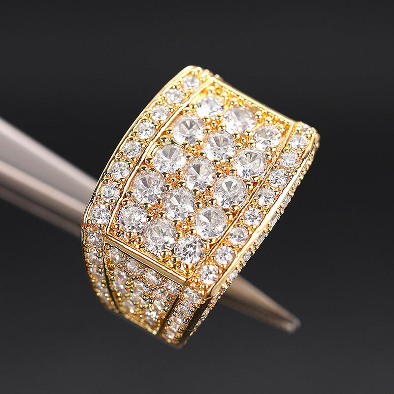 Czarujący Pierścionek na każdą okazję