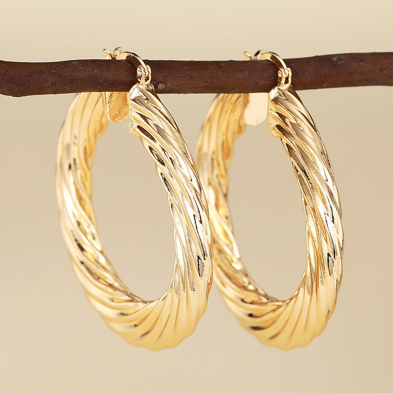 A Must-Have - Romantyczny Kolczyk na wyjątkowe chwile