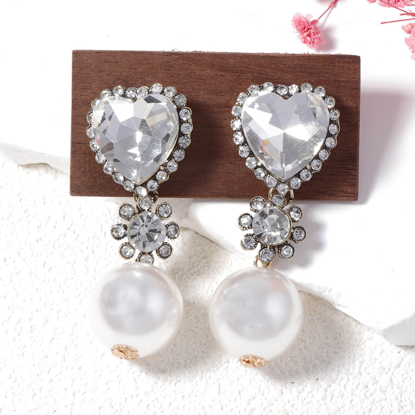 Czarujący Perłowy Kolczyk na każdą okazję