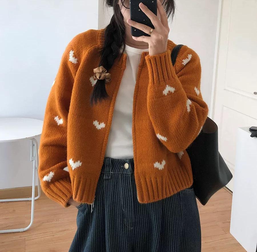 Gracefully Designed Cardigan