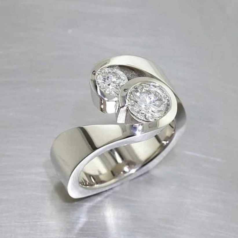 Elegancki Srebrny Pierścionek na każdą okazję