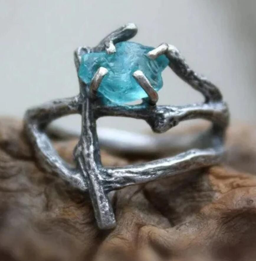 Piękny Pierścionek w unikalnym stylu