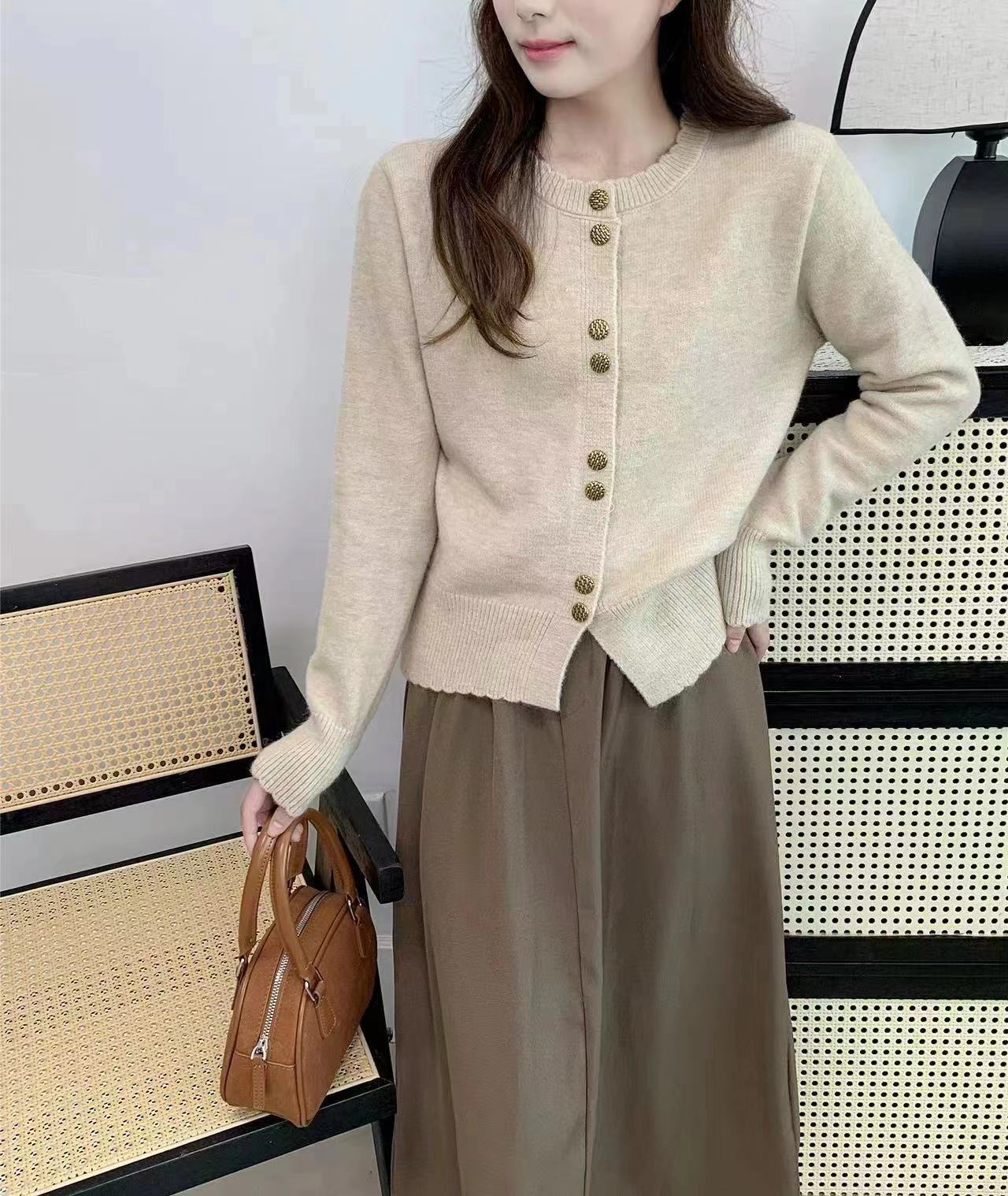 Gracefully Designed Cardigan