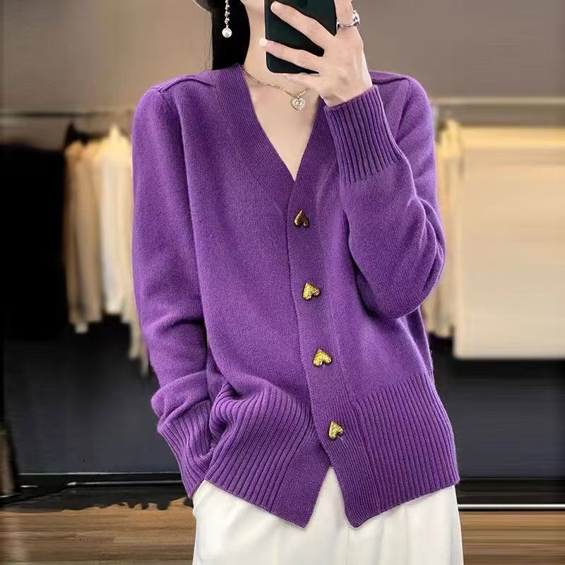 Gracefully Designed Cardigan