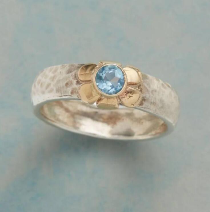 Elegancki Pierścionek na każdą okazję