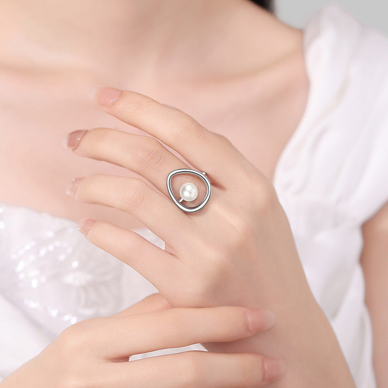 Czarujący Perłowy Pierścionek na każdą okazję