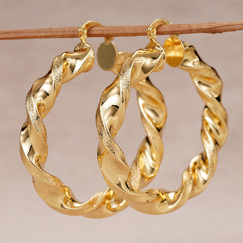 A Must-Have - Romantyczny Kolczyk na wyjątkowe chwile