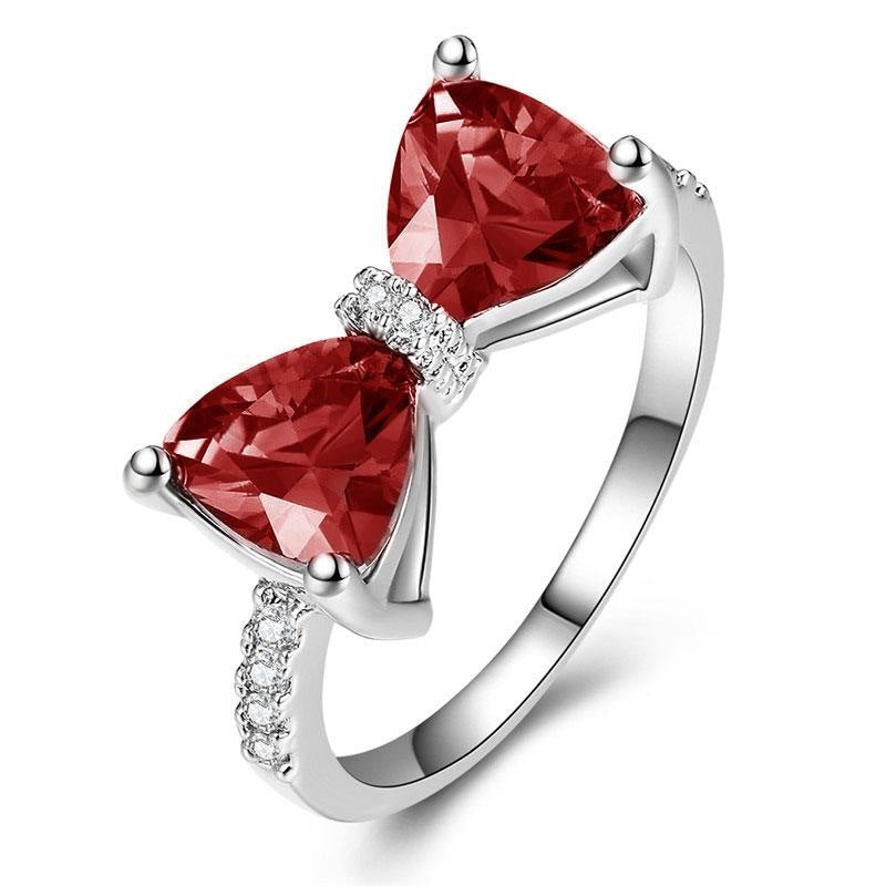 Czarujący Pierścionek na każdą okazję