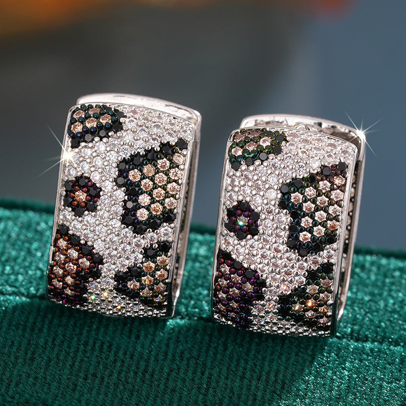 A Must-Have - Delikatny rzemieślniczy Kolczyk