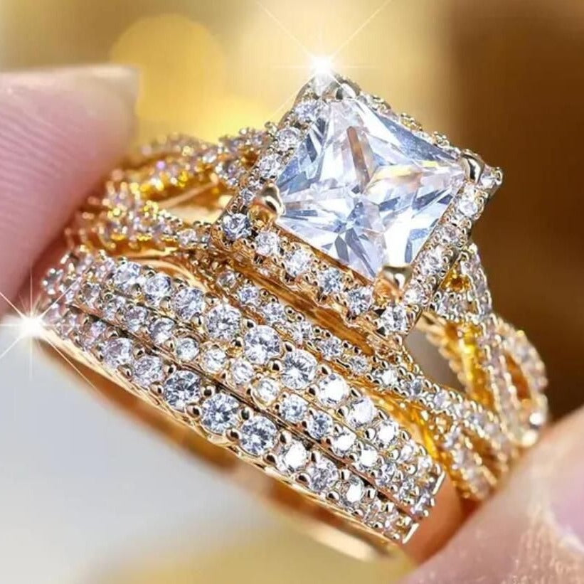 Elegancki Pierścionek na każdą okazję