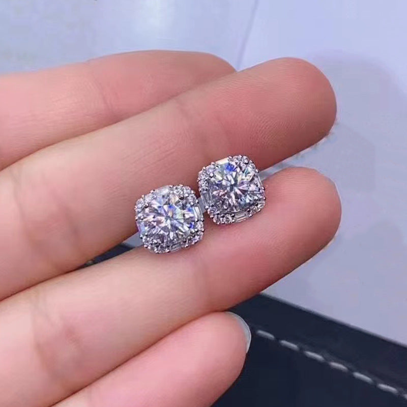 A Must-Have - Delikatny rzemieślniczy Kolczyk