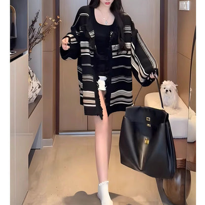 Gracefully Designed Cardigan
