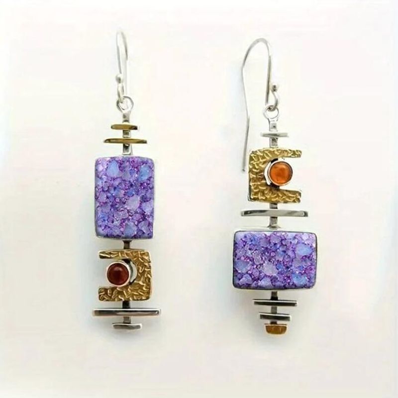 A Must-Have - Czarujący Kolczyk na każdą okazję