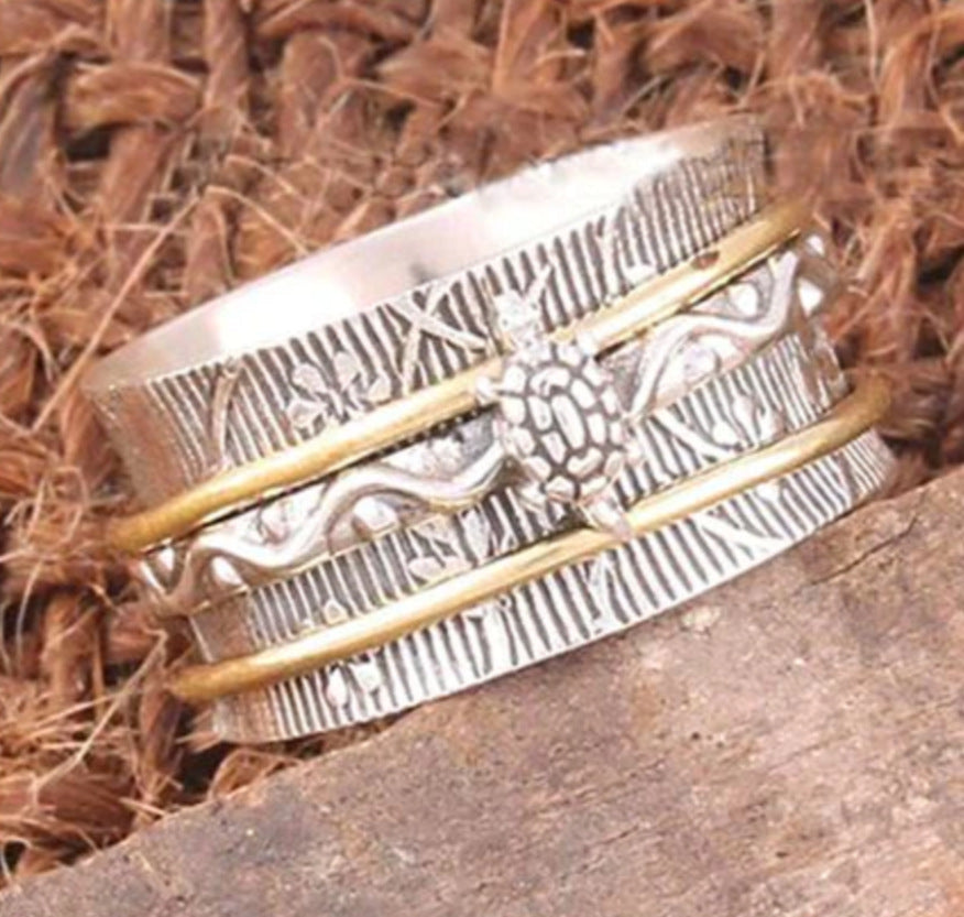 Klasyczny Pierścionek z ponadczasowym urokiem