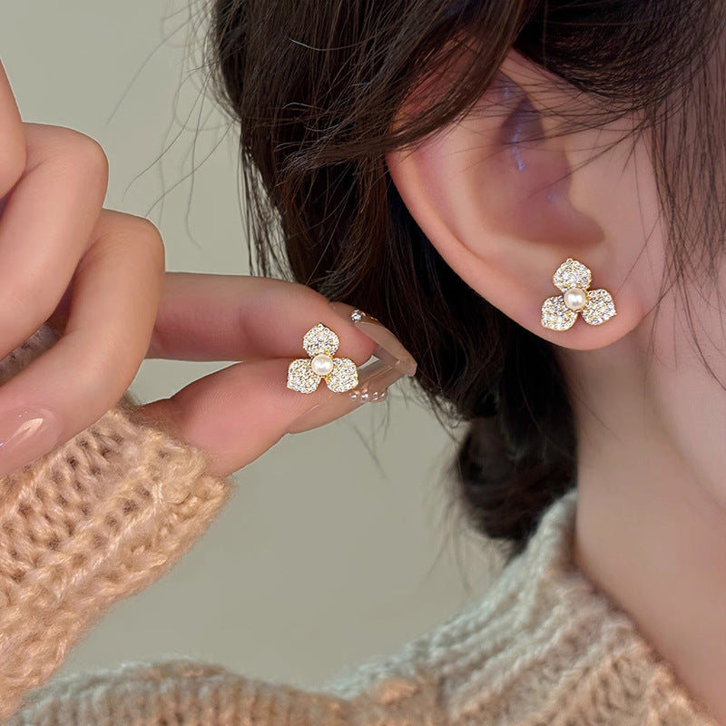 Czarujący Perłowy Kolczyk na każdą okazję