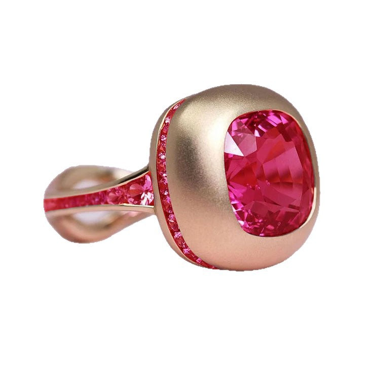 Czarujący Złoty Pierścionek na każdą okazję