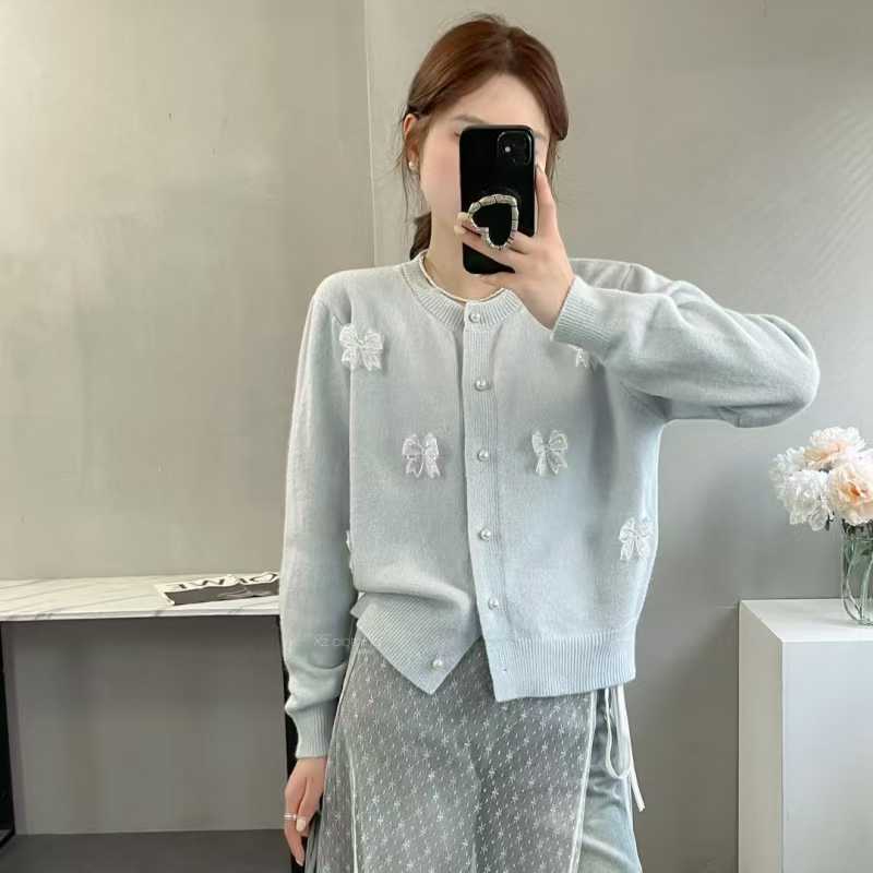 Gracefully Designed Cardigan