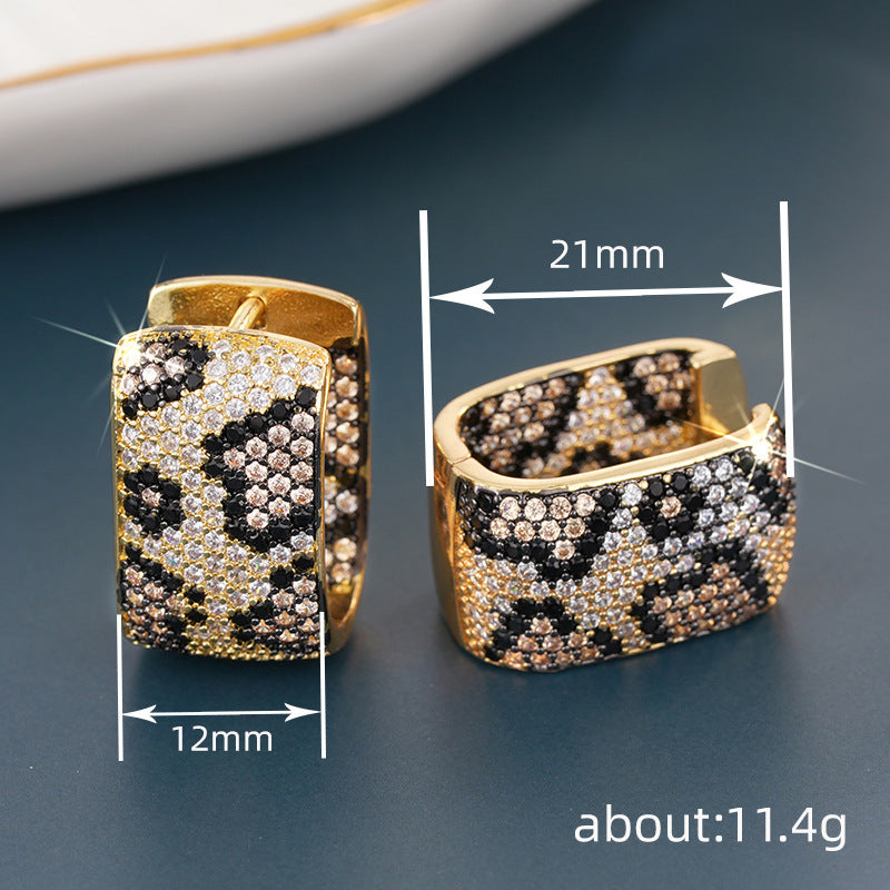 A Must-Have - Delikatny rzemieślniczy Kolczyk