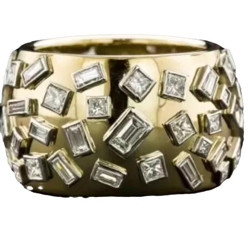 Czarujący Pierścionek na każdą okazję