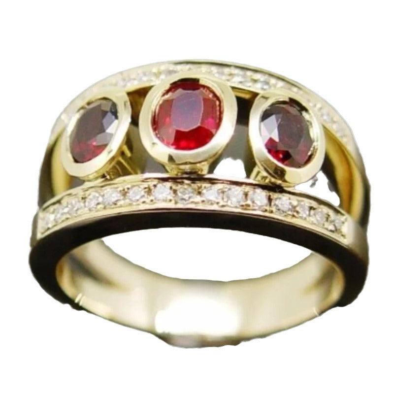 Klasyczny Złoty Pierścionek z ponadczasowym urokiem