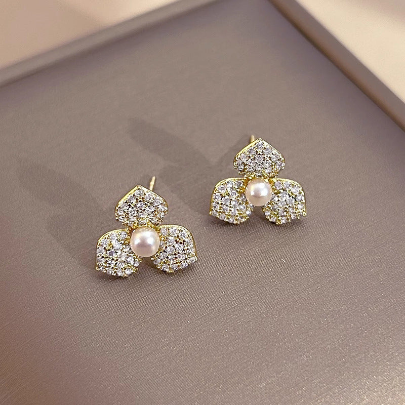 Czarujący Perłowy Kolczyk na każdą okazję