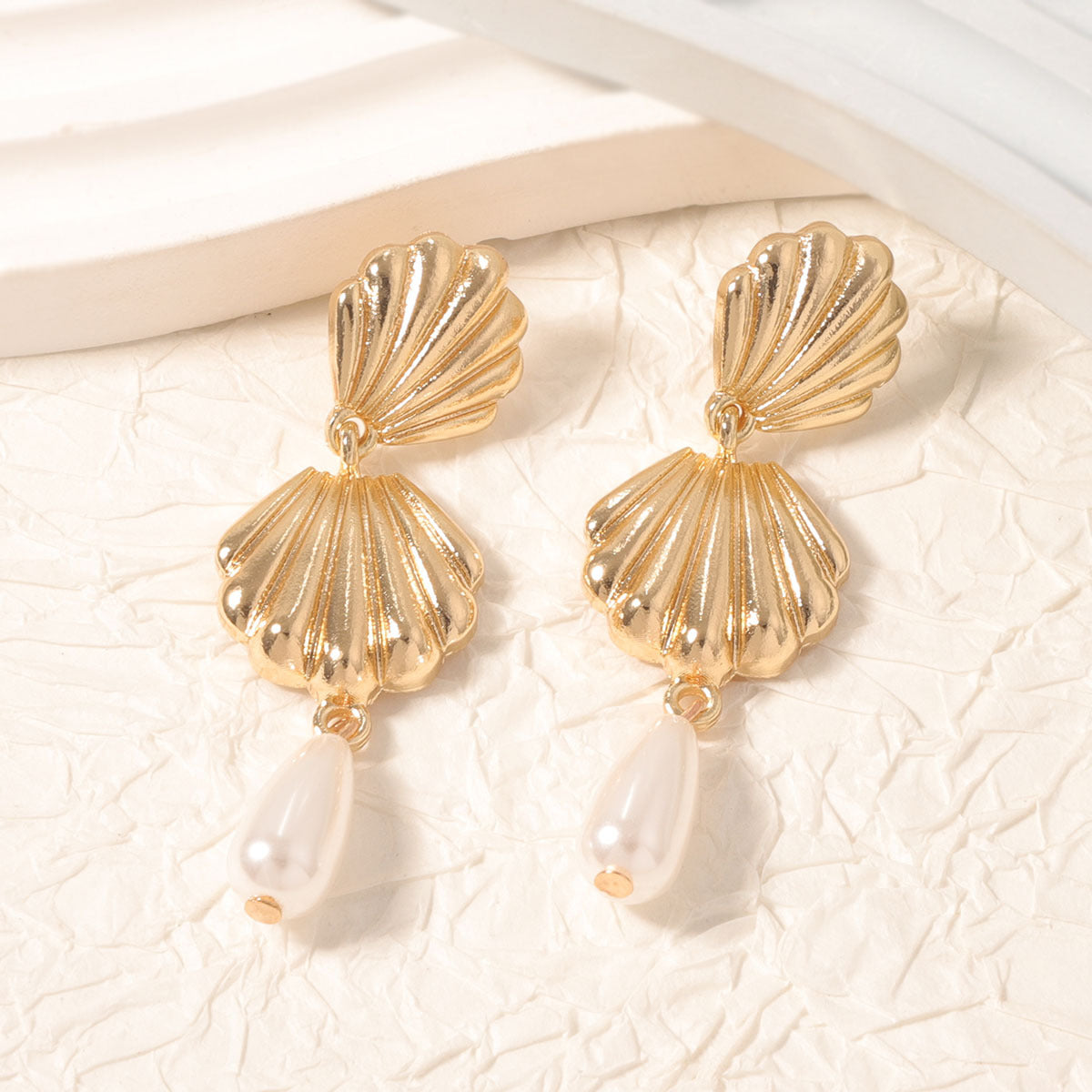 Czarujący Perłowy Kolczyk na każdą okazję