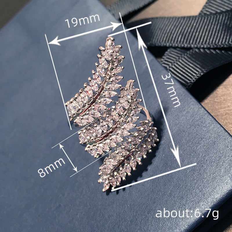 Czarujący Pierścionek na każdą okazję