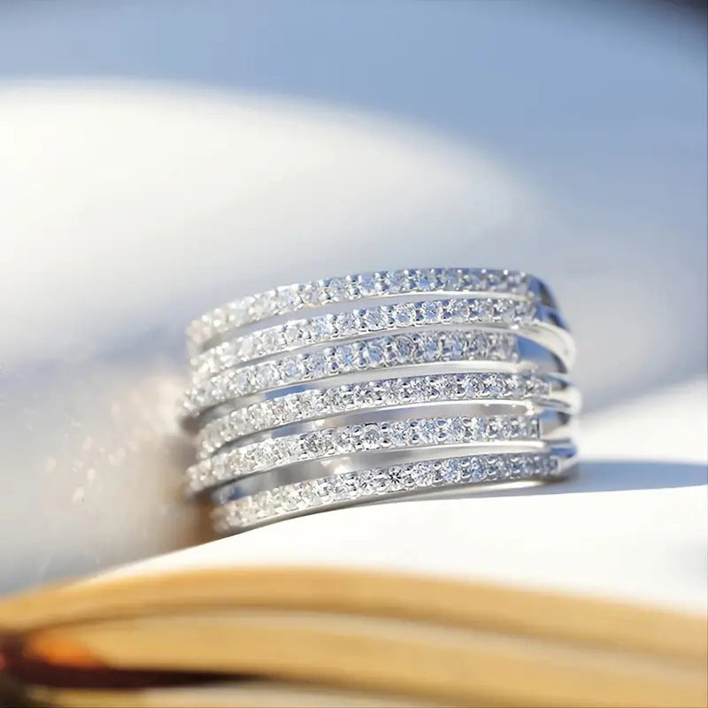 Czarujący Pierścionek na każdą okazję