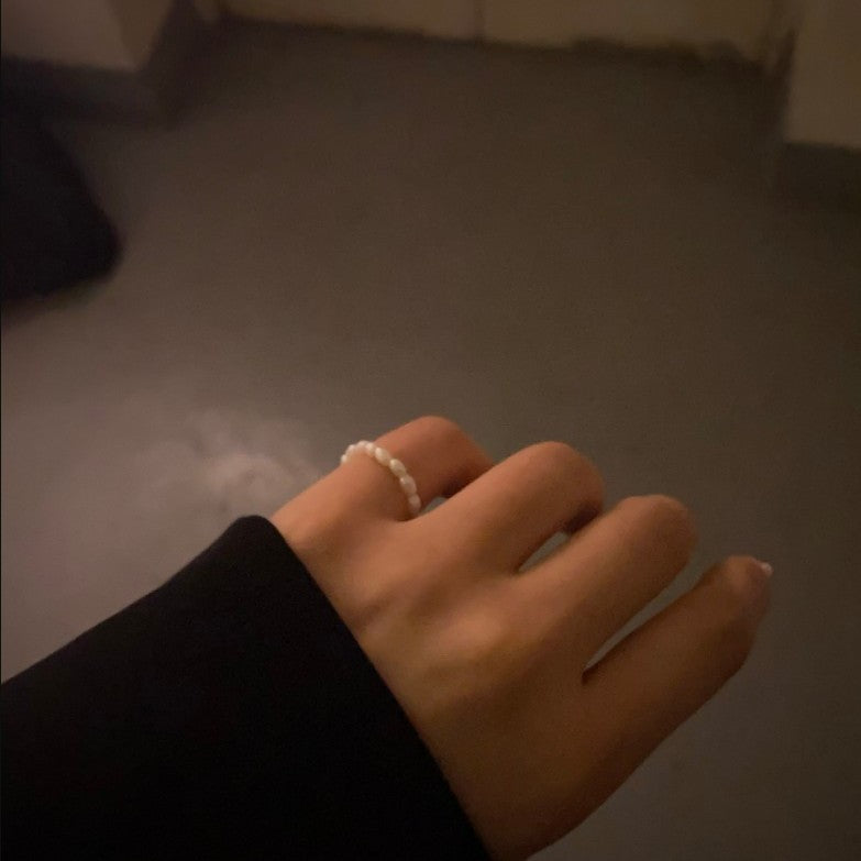 Czarujący Perłowy Pierścionek na każdą okazję