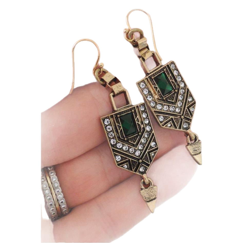 A Must-Have - Piękny Kolczyk w unikalnym stylu