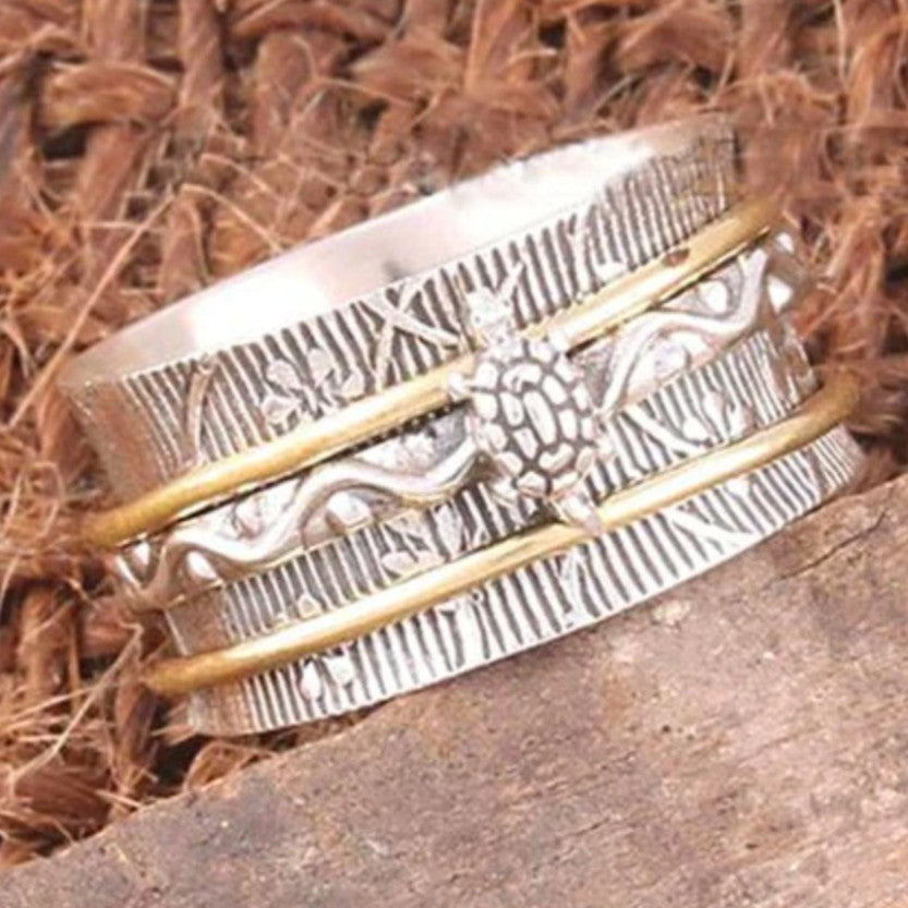 Klasyczny Pierścionek z ponadczasowym urokiem